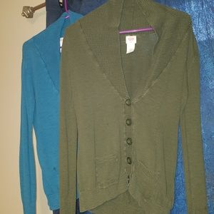 Bundle of 3 medium sweaters